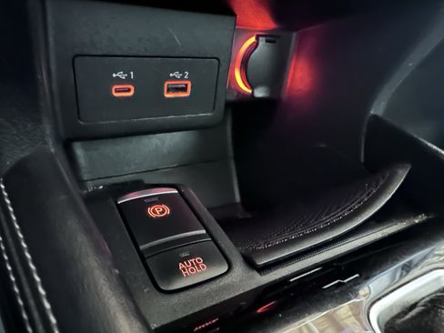 Used 2021 Nissan Kicks SV image 42