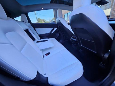 Used 2022 Tesla Model Y Performance image 56