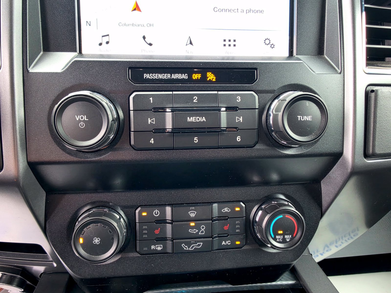 Used 2019 Ford F150 XLT w/ Equipment Group 302A Luxury AWD/4WD image 16