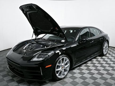 New 2025 Porsche Panamera 4 image 33