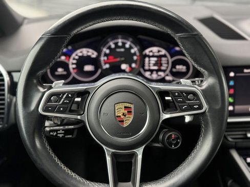 Certified 2022 Porsche Cayenne Coupe image 18