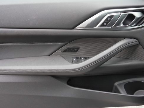 Certified 2026 BMW 430i Convertible RWD image 30