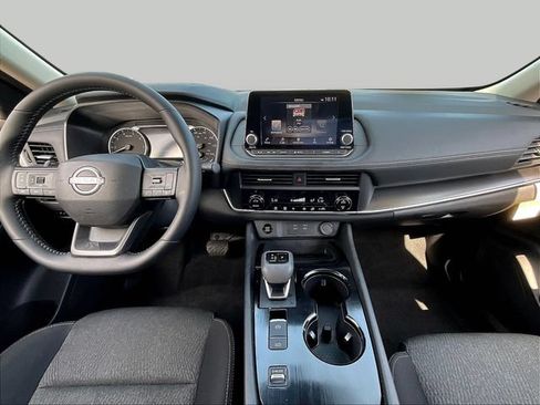 Used 2026 Nissan Rogue SV FWD image 9