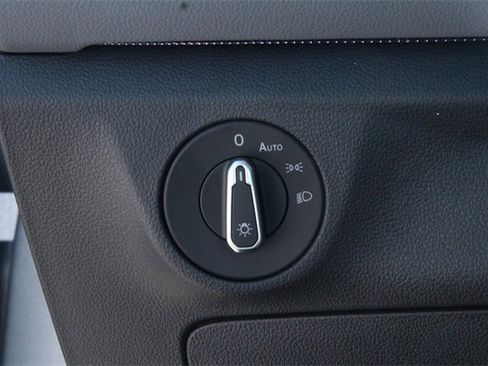 New 2025 Volkswagen Jetta SEL image 15