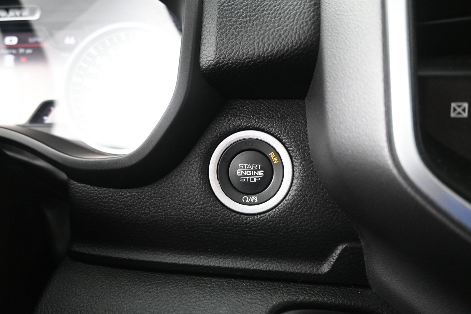 Used 2023 RAM 1500 Big Horn RWD image 34