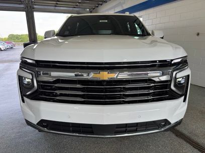 New 2026 Chevrolet Suburban LT w/ Comfort Package