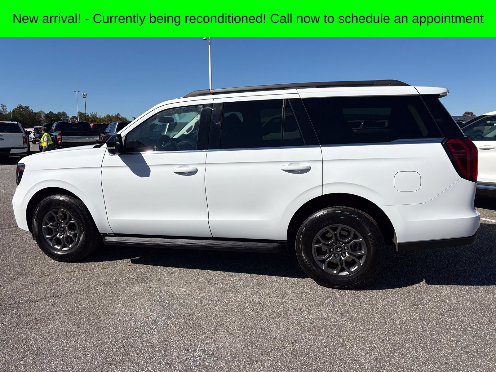 Used 2026 Ford Expedition Active AWD/4WD image 12