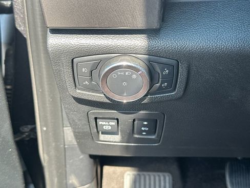 Used 2020 Ford F150 XLT w/ Equipment Group 302A Luxury image 32