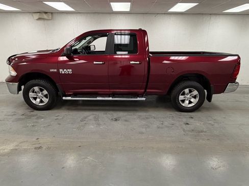 Used 2017 RAM 1500 Classic SLT AWD/4WD image 2
