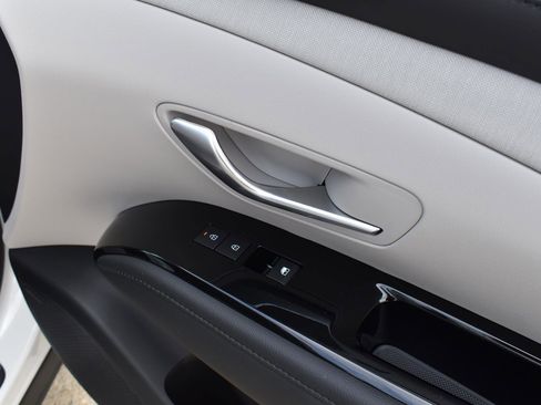 Used 2025 Hyundai Tucson Limited image 65