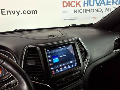 Used 2021 Jeep Cherokee Latitude Lux 80th Anniv w/ Quick Order Package 26U 80TH AWD/4WD image 27