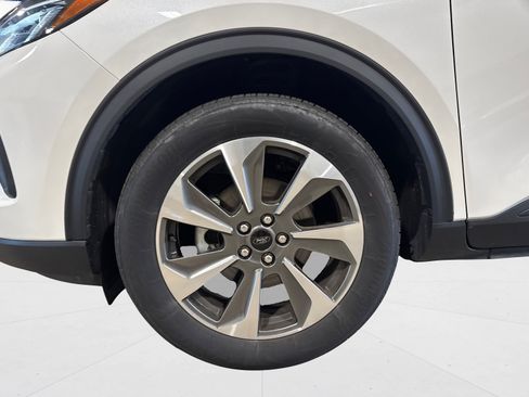 Used 2024 Ford Escape Platinum AWD/4WD image 52