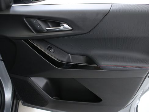 Certified 2025 Chevrolet Equinox RS w/ Safety and Technology Package image 32