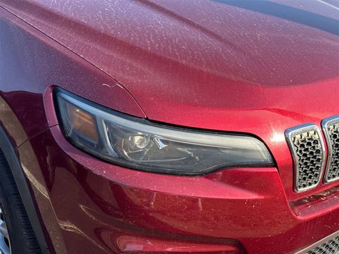 Used 2019 Jeep Cherokee Latitude Plus image 10