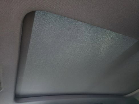 Used 2025 Volkswagen Atlas Cross Sport SEL Premium R-Line image 20