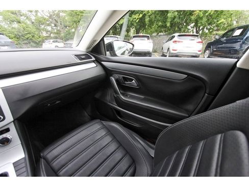Used 2015 Volkswagen CC R-Line image 8