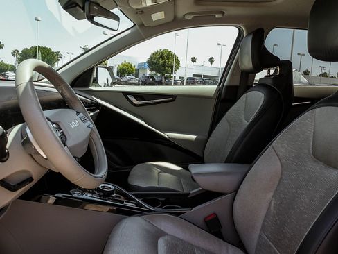Used 2023 Kia Niro Wave FWD image 19