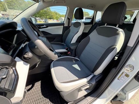 New 2025 Volkswagen Taos S image 28