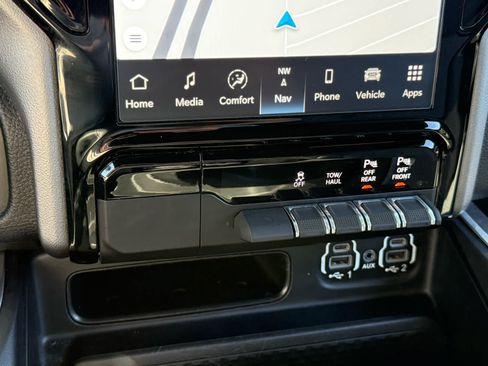 Used 2023 RAM 1500 Big Horn RWD image 19