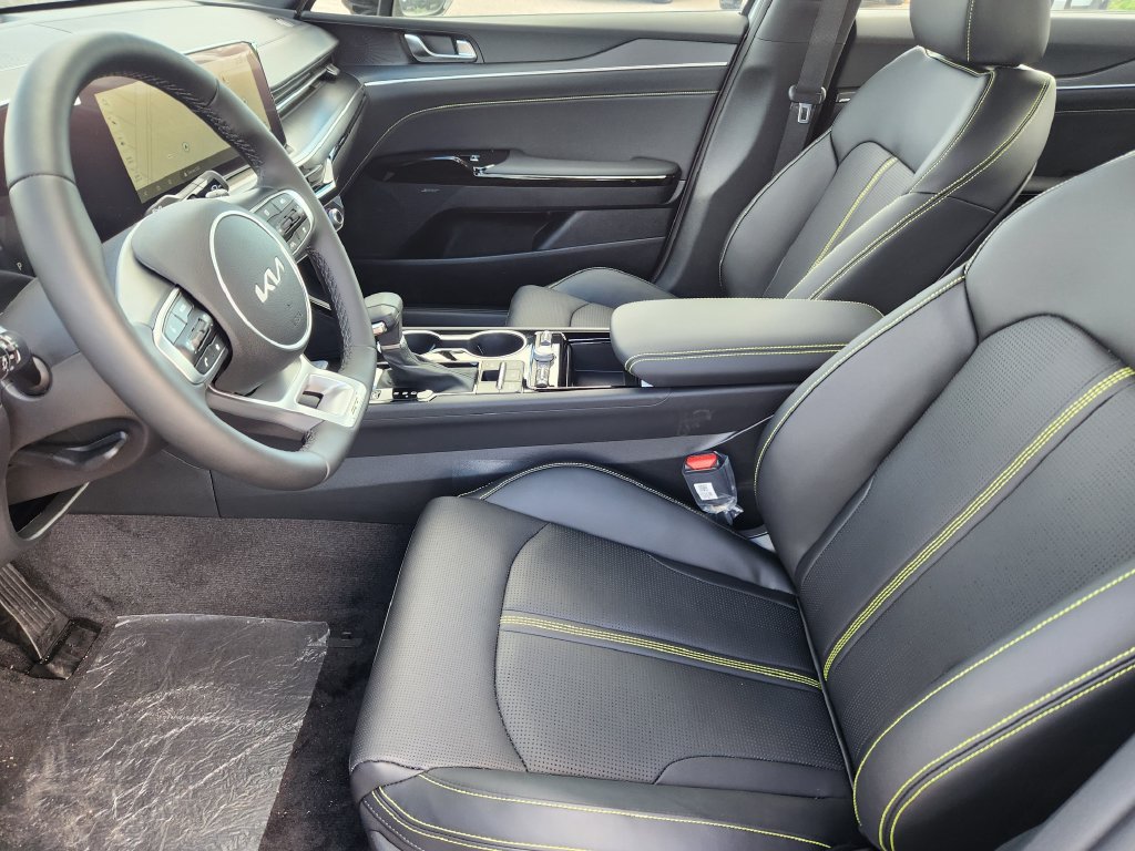 New 2027 Kia K5 GT FWD image 6