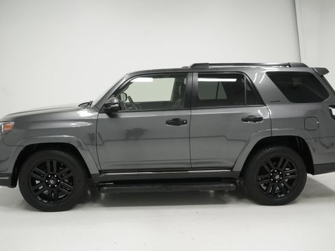 Used 2021 Toyota 4Runner Nightshade AWD/4WD image 7