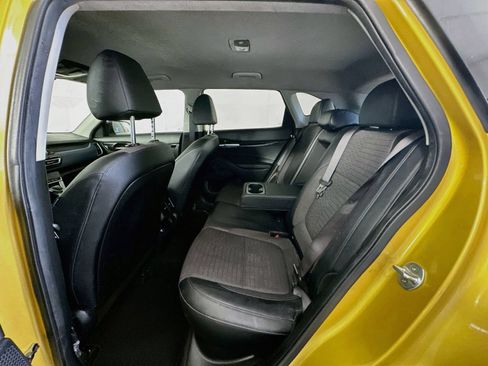 Used 2023 Kia Seltos S w/ Navigation Package FWD image 23