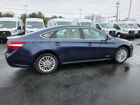 Used 2015 Toyota Avalon XLE Touring image 3