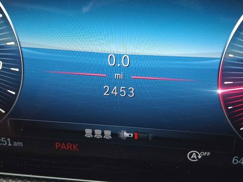 Used 2025 Mercedes-Benz CLA 250 4MATIC image 16