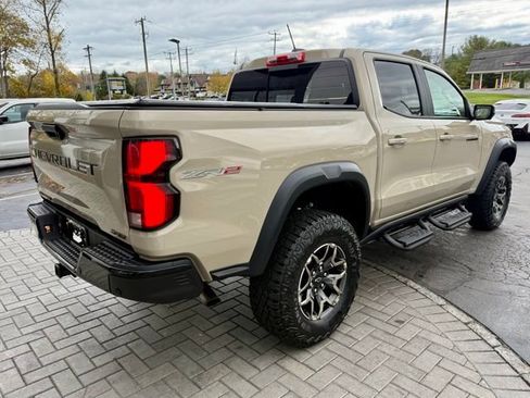 Used 2024 Chevrolet Colorado ZR2 w/ ZR2 Convenience Package III image 10