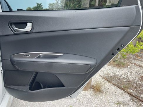Used 2019 Kia Optima LX FWD image 26