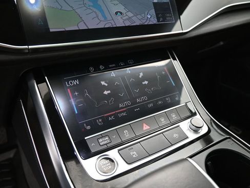 Used 2023 Audi Q8 Premium Plus image 19