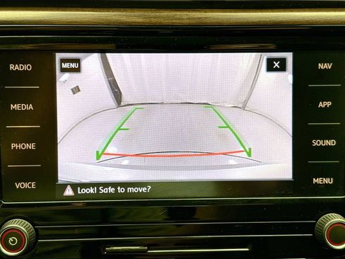 Used 2020 Volkswagen Passat 2.0T SEL FWD image 15