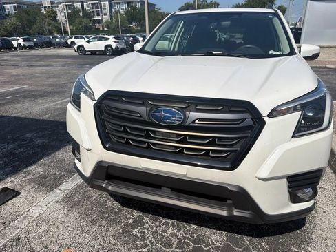 Used 2023 Subaru Forester Limited AWD/4WD image 7