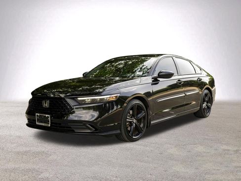 Used 2023 Honda Accord Sport image 5