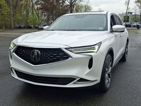 Used 2023 Acura MDX SH-AWD w/ Technology Package image 4