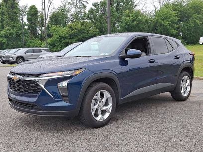 Used 2024 Chevrolet Trax LS w/ LS Convenience Package