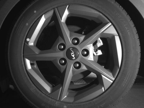 Used 2025 Kia K4 LXS image 14