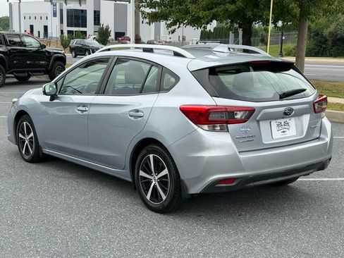 Used 2022 Subaru Impreza 2.0i Premium AWD/4WD image 12