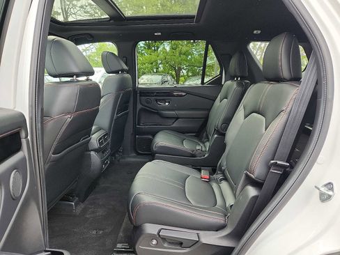 Certified 2023 Honda Pilot TrailSport image 10