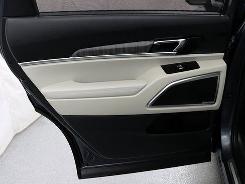 Used 2024 Kia Telluride SX image 27