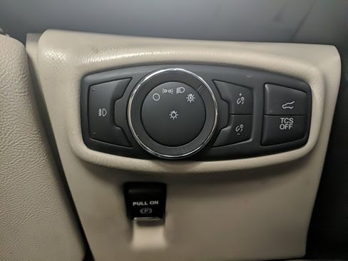 Used 2019 Lincoln Nautilus Reserve image 21