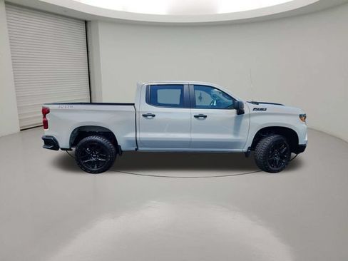 New 2026 Chevrolet Silverado 1500 Custom Trail Boss w/ LPO, Dark Essentials Package AWD/4WD image 8