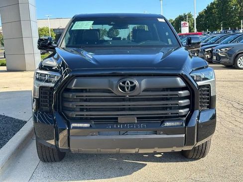Used 2026 Toyota Tundra Limited AWD/4WD image 9