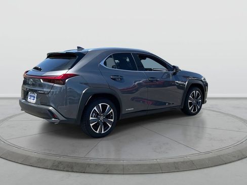 Used 2022 Lexus UX 250h w/ Accessory Package (Z1) AWD/4WD image 8