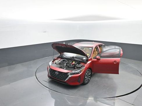 Used 2025 Nissan Sentra SV w/ SV Premium Package image 42