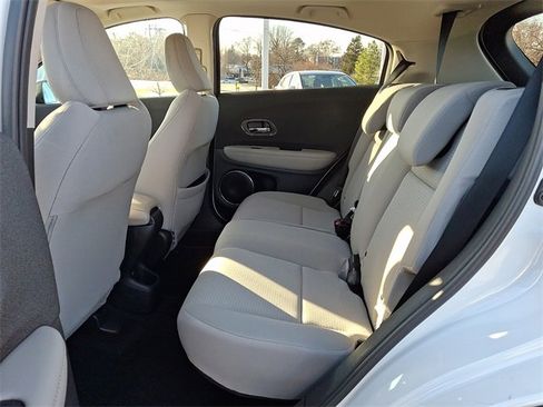 Used 2022 Honda HR-V EX image 10