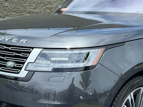Certified 2023 Land Rover Range Rover Long Wheelbase Autobiography AWD/4WD image 29