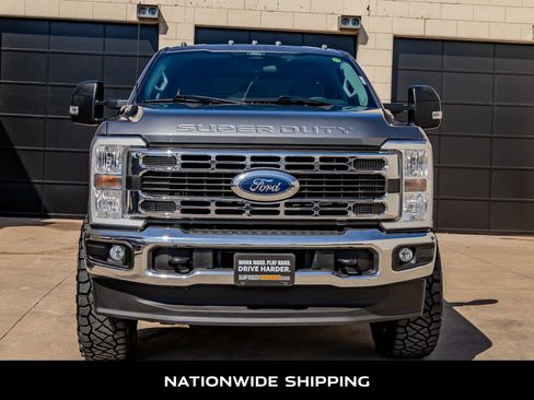 Used 2024 Ford F350 XLT image 4