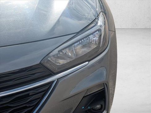 Used 2022 Buick Encore GX Select w/ Advanced Technology Package image 9