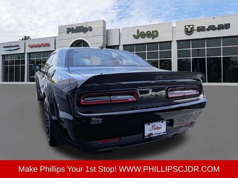 Used 2020 Dodge Challenger SRT Hellcat Redeye RWD image 5